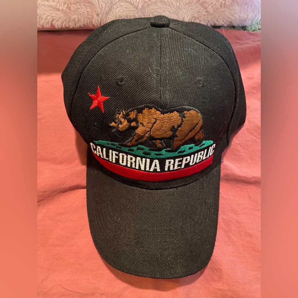 California Republic Bear Black hat one size fit